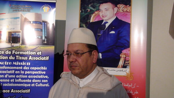 VIDEOS لماذا ينطلق المشروع الحضاري لفضيلة العلامة مصطفى بنحمزة من المساجد ؟