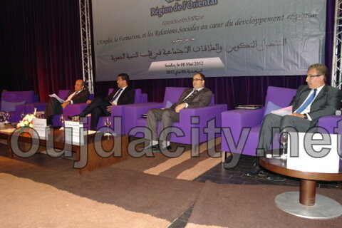 L’emploi, la formation et les relations sociales au cœur du développement régional / VIDEOS