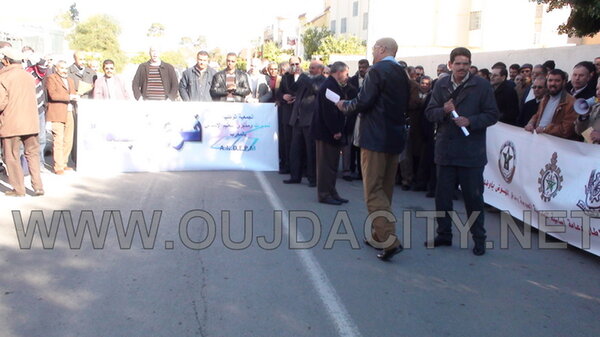 وقفة جهوية من العيار الثقيل لمديري المؤسسات التعليمية…..VIDEOS