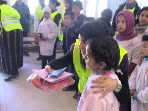 Les élèves du Lycée Oued Eddahab Oujda à L’école Sania à Beni –Oukil