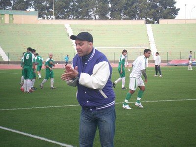 من تداعيات إنهاء مهام المدرب محمد بكاد