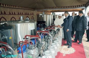 SM le Roi s\&rsquo;enquiert à Oujda du projet d\&rsquo;agrégation de la filière laitière dans la région de l\&rsquo;Oriental d\&rsquo;un coût global de 109,5 millions de DH