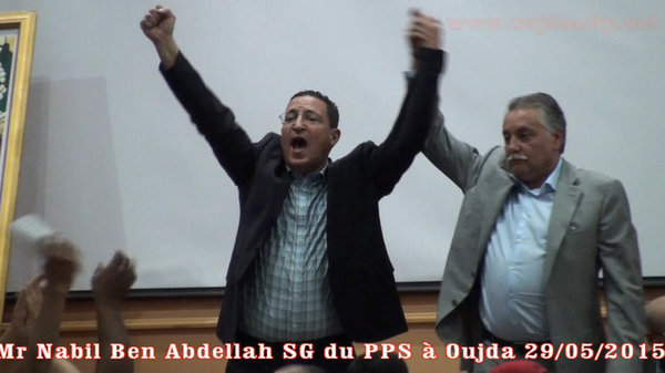 Le Bras de fer entre Nabil BenAbdallah et les infirmiers stagiaires-VIDEOS