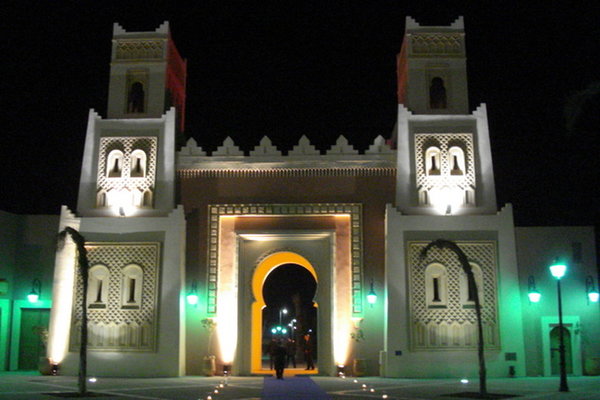 معرض الصناعة التقليدية يعيد الحياة الى محطة مارينا السعيدية VIDEO