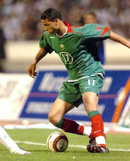 عائد إلى حيفا إهداء إلى مروان الشماخ