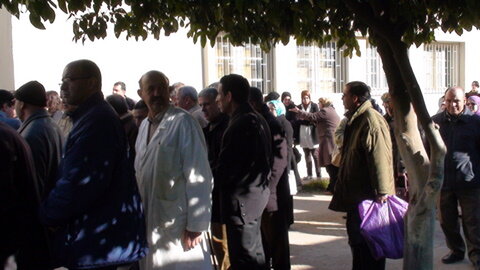 بلاغ صادر عن الوقفة الاحتجاجية للأطر الإدارية و التربوية لثانوية عبد المومن التأهيلية بوجدة VIDEO