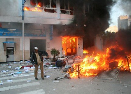 متى كانت المطالب المشروعة تتحقق بطرق غير مشروعة؟؟