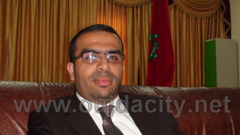 الدكتور سمير بودينار …يحاضر في وسائل التواصل الاجتماعي …وظاهرة العنف VIDEO