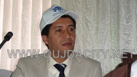 في اول يوم من ايام الحملة الانتخابية بوجدة عبد النبي بيوي  » ينزل بقوة  » VIDEO