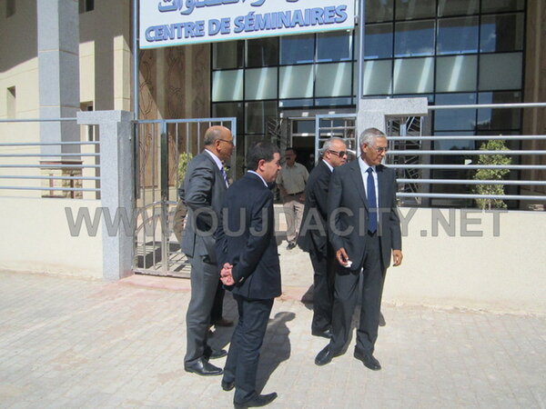 وزير التعليم العالي في زيارة تفقدية لأوراش توسعة كلية الطب بوجدة VIDEO