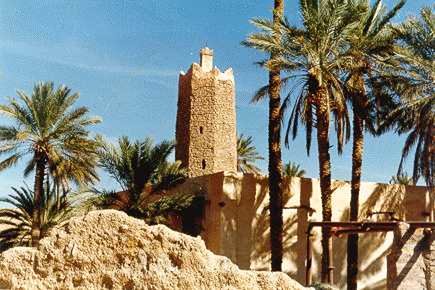 …ET HOMMAGE A FIGUIG QUI ACCUEILLE SES ENFANTS…!