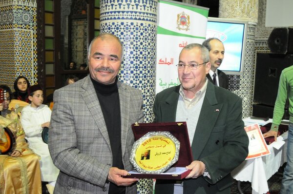 مجلس عمالة وجدة أنكاد يكرم شخصيات سنة 2010