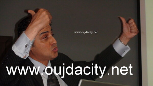 VIDEOS مواجهة ساخنة بين  » اوجادا  » حزب الاستقلال والعدالة والتنمية على الهوا في ميدي1 سات