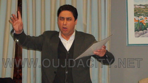 عمر حجيرة يرد بقوة  » مستشارو العدالة والتنمية بوجدة يمارسون الارهاب السياسي، وأفتاتي لا ينضبط لحزبه  » VIDEO