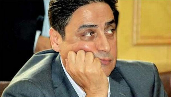 ادريس بوشنتوف عضو المجلس الوطني لحزب الاستقلال يكشف خروقات منسق الحزب عمر حجيرة للقوانين المنظمة للحزب VIDEO