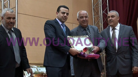 VIDEO كلمة المكتب الجهوي لنقابة مفتشي التعليم بالجهة الشرقية في حفل تكريم المفتشين المحالين على المعاش