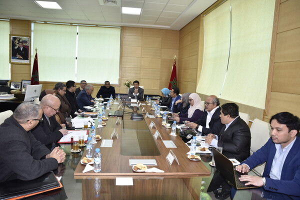 VIDEOرئيس جهة الشرق يستقبل وفدا من المستثمرين الماليزيين ويتباحث إمكانية التعاون في مجالي الاقتصاد الاجتماعي والتضامني والصناعة التكنولوجية