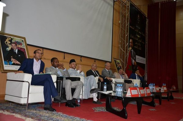 وقائع الندوة الوطنية التي نظمتها جهة الشرق حول : عيد العرش افتخار واعتزاز وتلاحم بين الملك والشعب VIDEOS