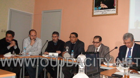 la 2e édition du Festival des Sciences à Oujda / sous le thème: « Développement durable et Développement humain