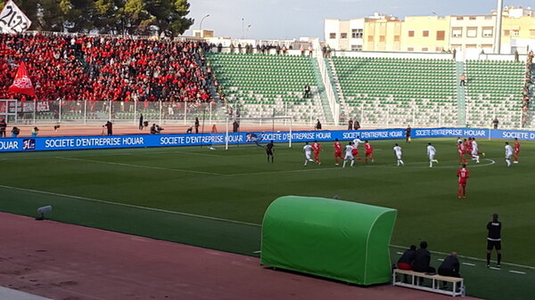 المولودية الوجدية – الوداد البيضاوي :1 – 1 الوداد ينجو من الهزيمة بوجدة !!VIDEO