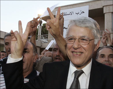 العلاقة بين الحكومة والشعب