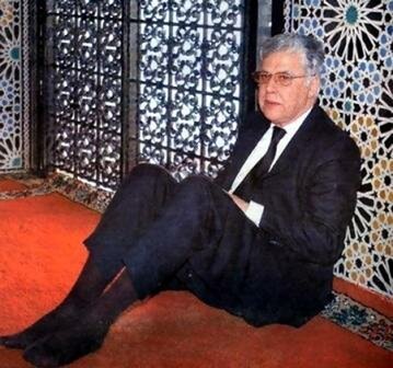 حكومة عباس الفاسي تلفظ انفاسها الأخيرة