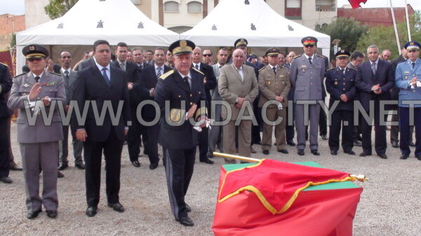 تقوية شبكة التطهير السائل بوجدة متواصل لحماية المدينة من مياه الامطار VIDEOS