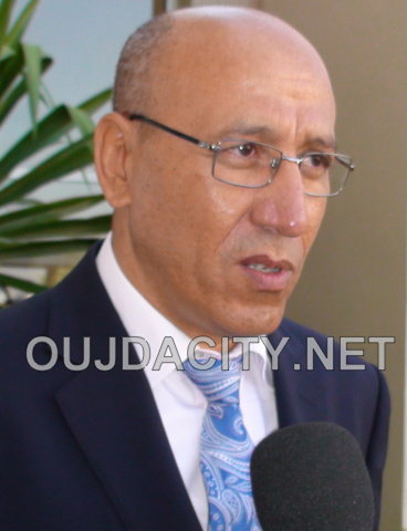 رئيس جامعة محمد الأول بوجدة يوضح اسباب ودواعي التغيير الذي احدثه على طاقمه VIDEOS