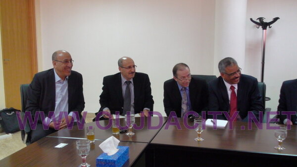 أطر من المكتب الشريف للفوسفاط في لقاء مع الاساتذة الباحثين بجامعة محمد الاول بوجدة VIDEOS