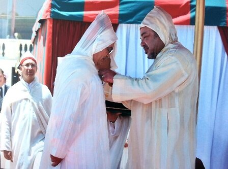 VIDEO وسام المكافأة الوطنية من درجة فارس للأستاذ د. بلخير حموتي