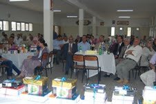 ثانوية الفتح التأهليية بتاوريرت تكرم المتفوقين من تلامذتها
