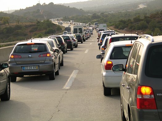 جحيم المراقبة التقنية للسيارات بمدينة وجدة
