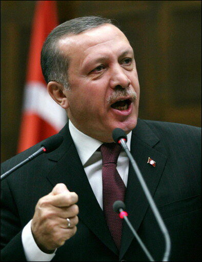 أردوغان يدرس التوجه بنفسه إلى غزة لكسر الحصار \