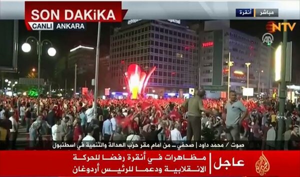 الشعب التركي يدخل التاريخ بافشاله لمحاولة انقلاب العسكر على الشرعية