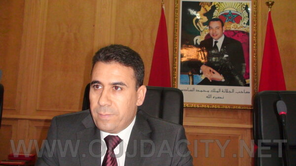 VIDEOS تنسيقية التجار بوجدة تقيم حفل تكريم للسيد الحبيب العلمي الكاتب العام السابق بولاية وجدة