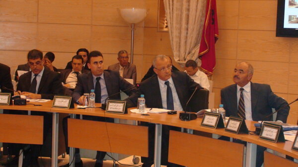 تقدم أشغال المشاريع المهيكلة لمدينة وجدة / موضوع لقاء تواصلي بالولاية VIDEOS