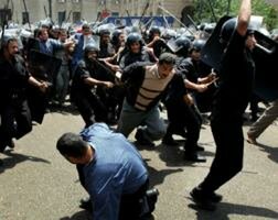 الديمقراطية حسب الوصفة المصرية خطر على الوطن العربي