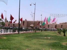 العاهل المغربي يطلق مشاريع تنموية