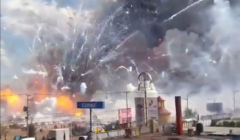 انفجارات قوية تهز المكسيك VIDEO