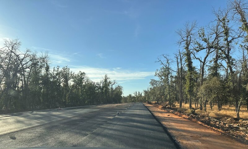 PROVINCE D’EL HAJEB : Des Travaux routiers en cours de réalisation dans la région Pour une meilleure sécurité routière pour les usagers