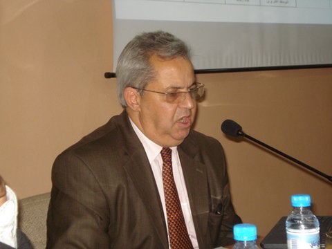 وجدة : السيد النائب الإقليمي ينشط ندوة صحفية بمناسبة الدخول المدرسي