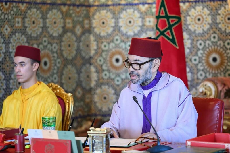 جلالة الملك يترأس مجلسا وزاريا