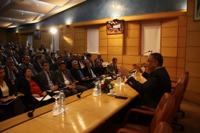 السيد عبد الرحيم الحافظي يعقد لقاءا تواصليا مع الأطر العليا بالمكتب الوطني للكهرباء والماء الصالح للشرب حول التحديات التي يتعين مواجهتها خلال السنوات الخمس القادمة