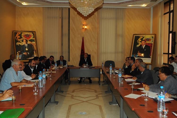 بـــلاغ صحفــي : عامل اقليم بركان يتراس مناقشة وتدارس موضوع المالية المحلية للجماعات الترابية