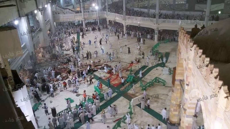 87 قتيل و 200 جريح بالحرم المكي اثر سقوط رافعة عملاقة VIDEOS