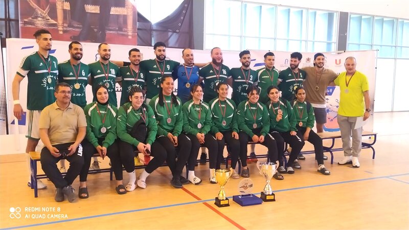 الرباط : فريق جامعة محمد الأول بوجدة (ذكور) يفوز بلقب البطولة الوطنية الجامعية في كرة اليد والإناث في المركز الثاني