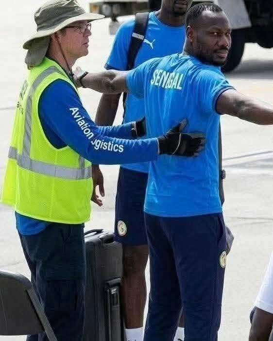 Les vidéos de l’équipe sénégalaise circulent partout et interrogent.