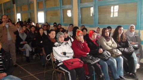 ثانوية عبد المومن التأهيلية تحتفل بالذكرى 35 للمسيرة الخضراء و بعيد الاستقلال.