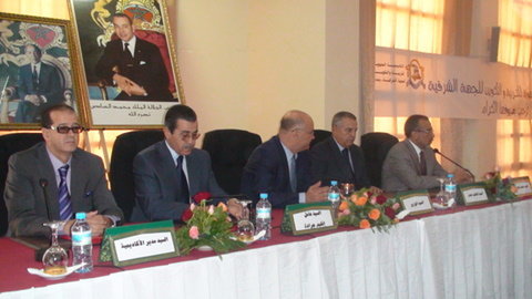 أنس بيرو يشرف على تنصيب المدير الجديد لأكاديمية الجهة الشرقية محمد ابو ضمير