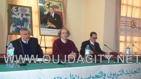 المقاول البيداغوجي كزافيي روجرز يؤكد أن استعجال تنزيل بضاعته قرار الوزارة الوصية